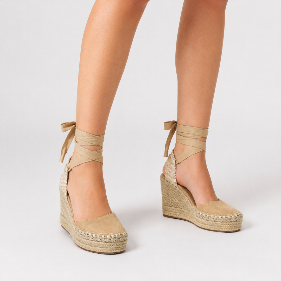Sandalias de cuña bordadas con plataforma