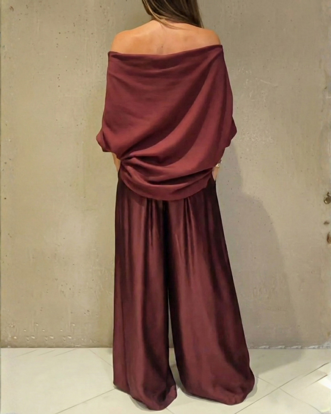 Conjunto Gala de Dos Piezas con Hombros Descubiertos®