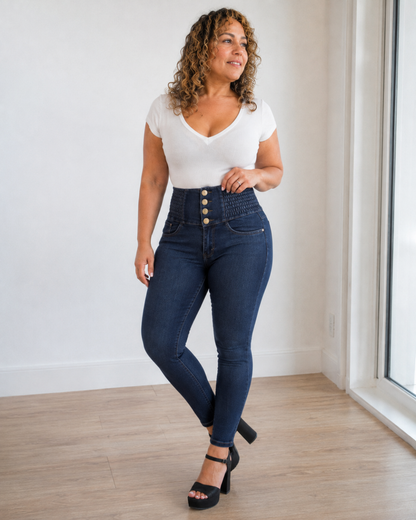 Pantalón vaquero ajustado de cintura alta con efecto moldeador®