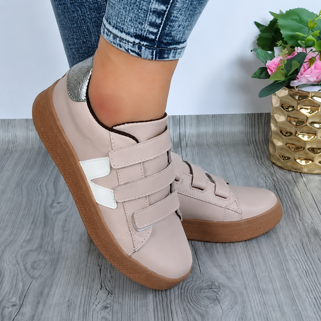 Zapatillas de Piel con Cierre Adhesivo®