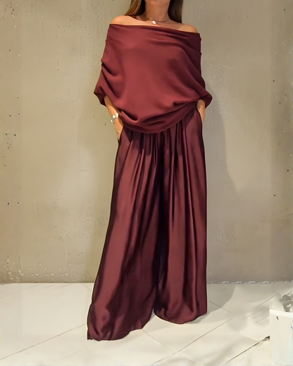 Conjunto Gala de Dos Piezas con Hombros Descubiertos®