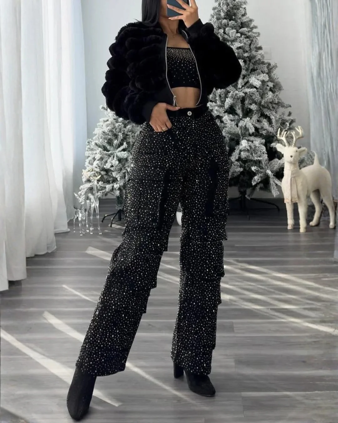 Jeans cargo con pedrería para mujer