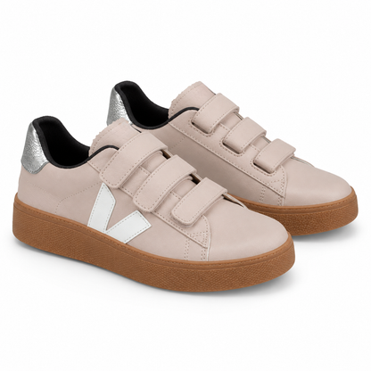 Zapatillas de Piel con Cierre Adhesivo®