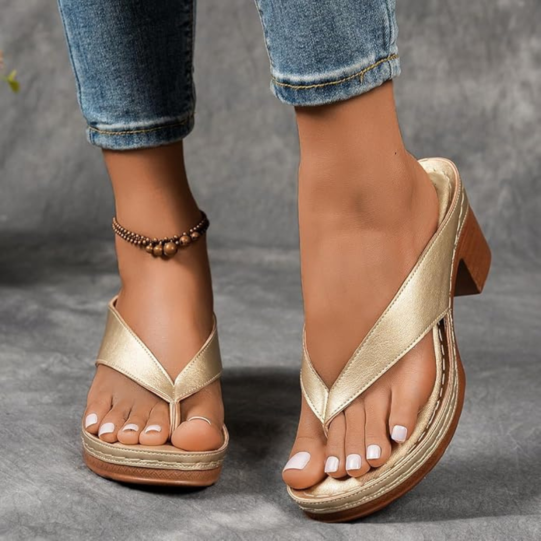 Sandalias cómodas de tacón alto