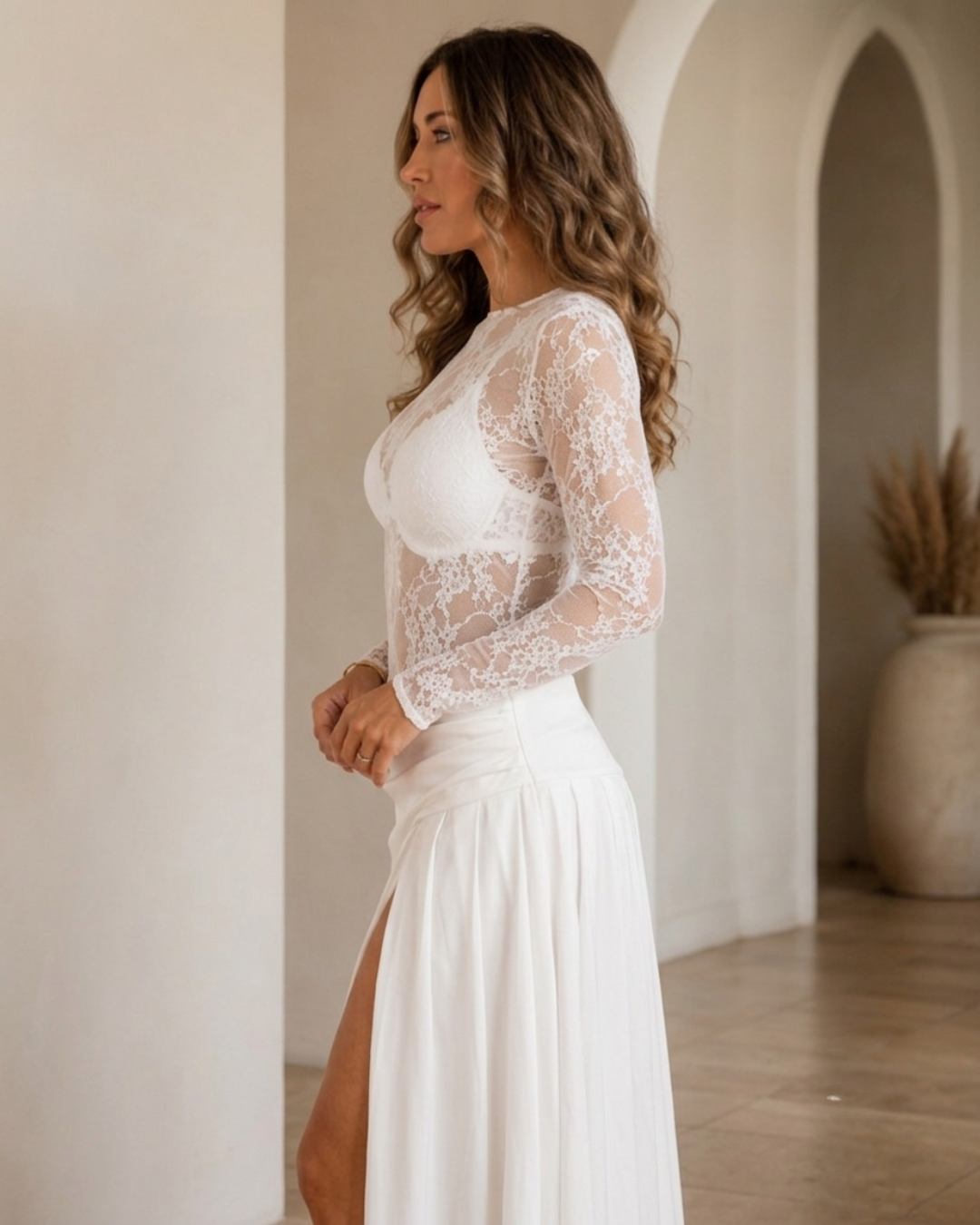 Blusa de Encaje Transparente con Cuello Alto