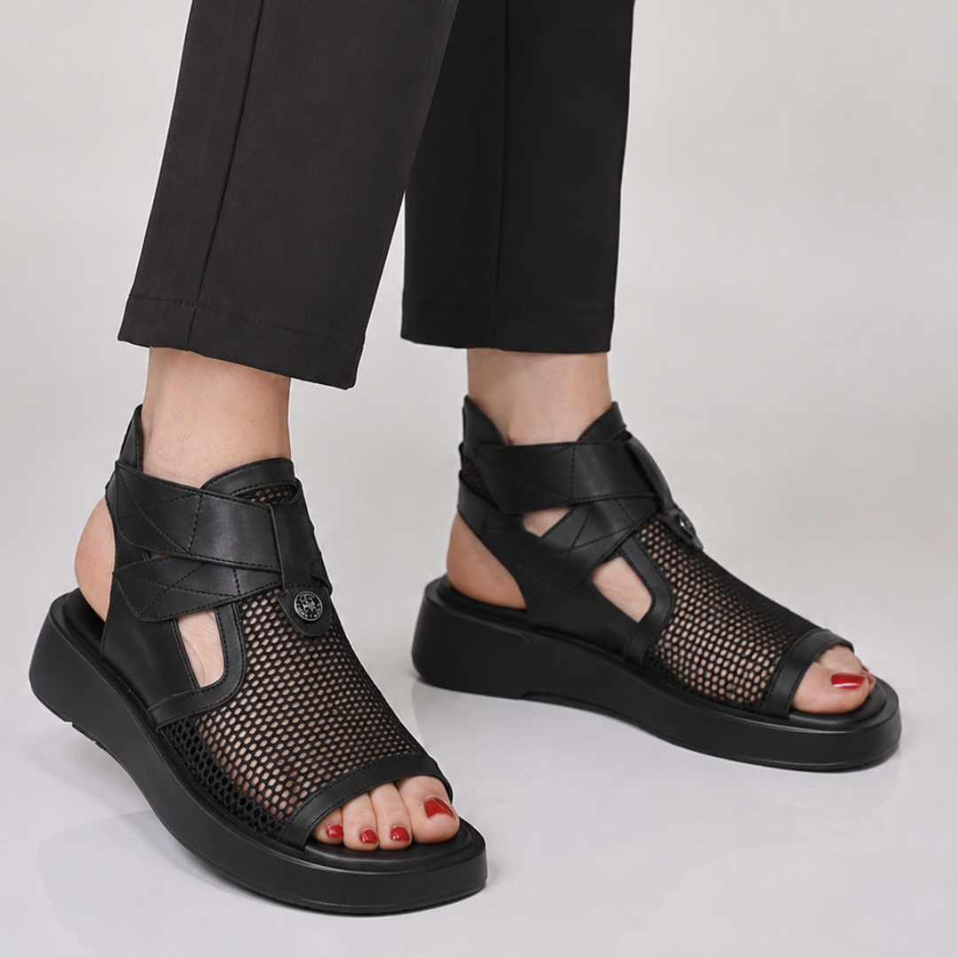 Sandalias de Malla con Cierre Ajustable®