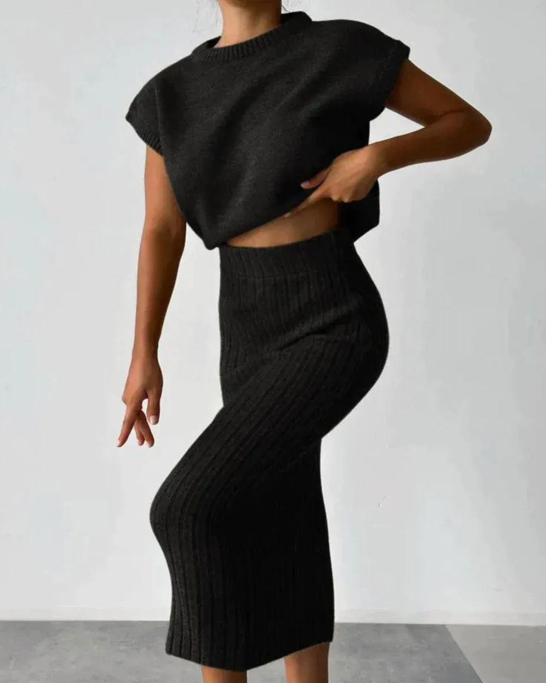 Conjunto de top sin mangas y falda larga ajustada para mujer