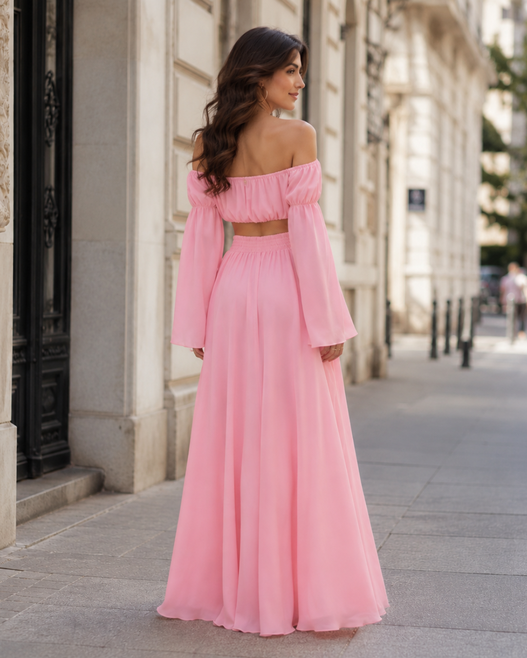 Conjunto de Dos Piezas con Falda Fluida y Abertura®