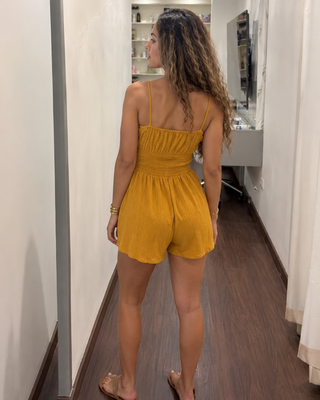 Mono Corto con Tirantes y Cintura Fruncida®