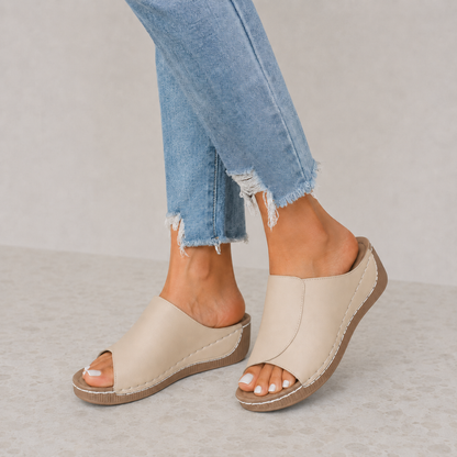 Sandalias de cuña con tiras anchas®