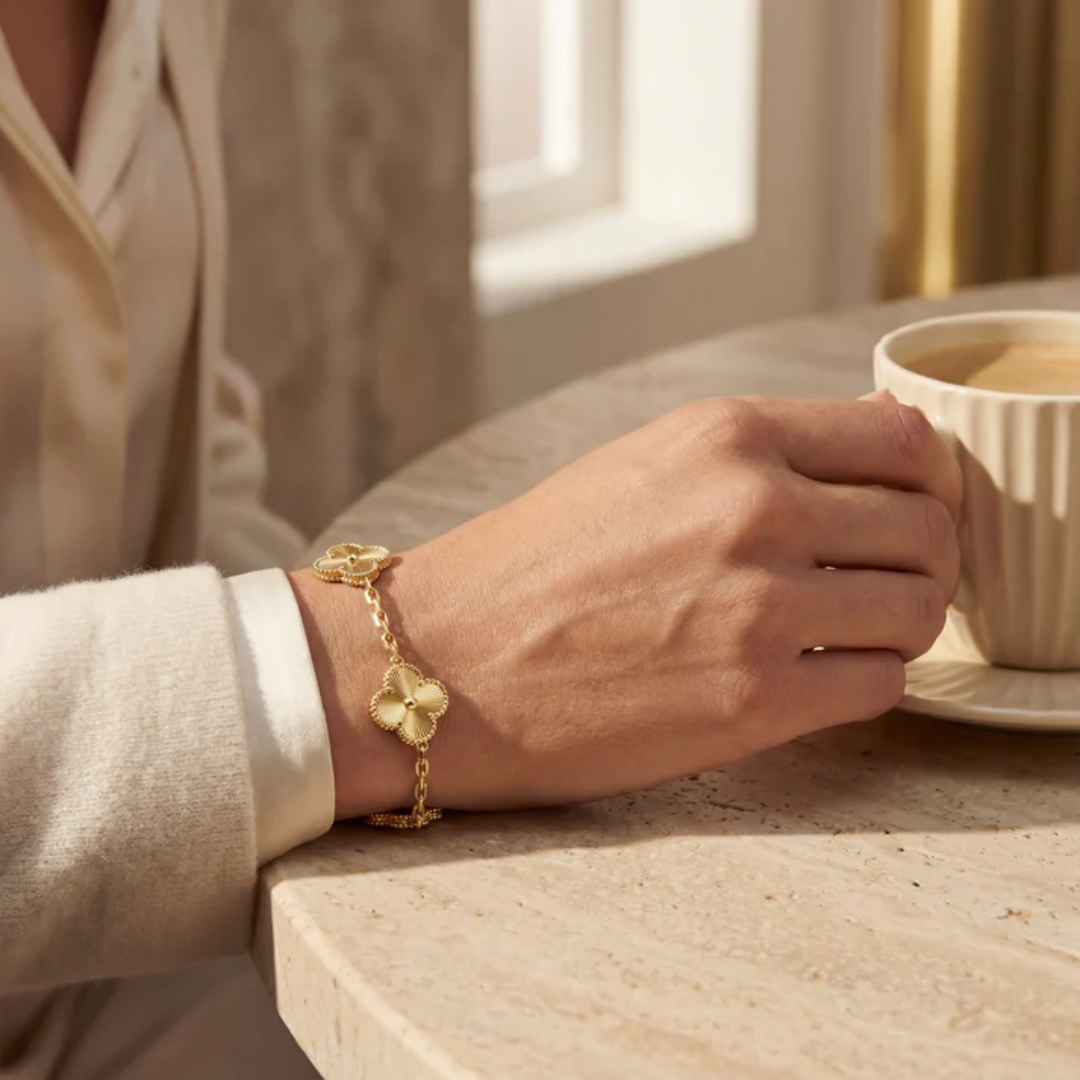 Pulsera Minimalista con Detalle Elegante