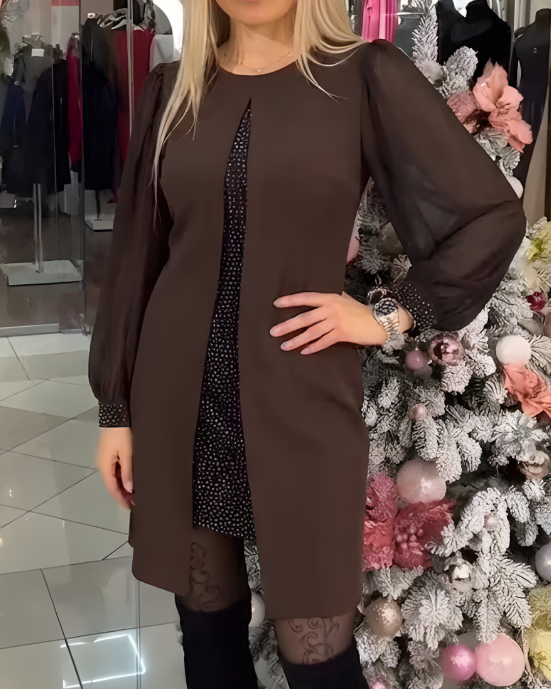 Vestido Midi Elegante con Detalles en Malla y Adornos