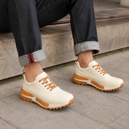 Zapato formal con estilo deportivo y suela dura