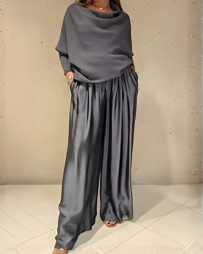 Conjunto Gala de Dos Piezas con Hombros Descubiertos®