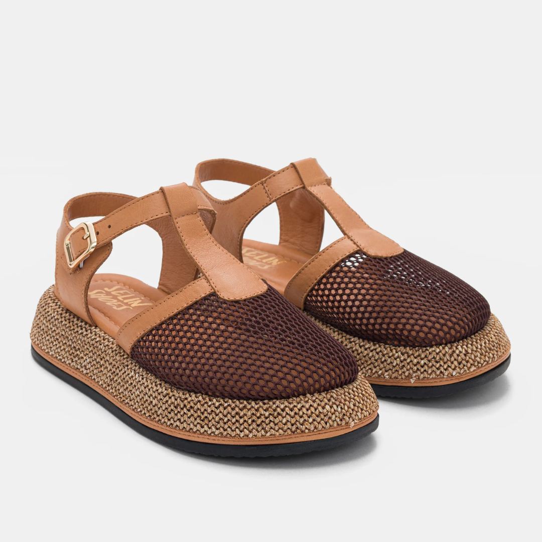 Sandalias con Tira en T y Panel de Rejilla®