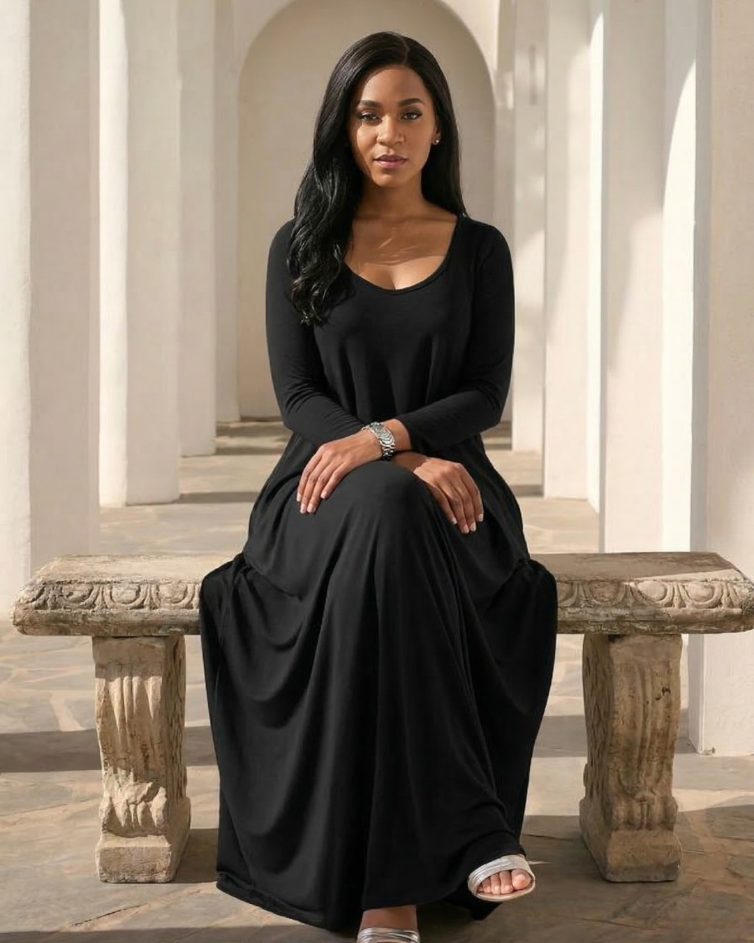 Vestido Negro Clásico de Manga Larga