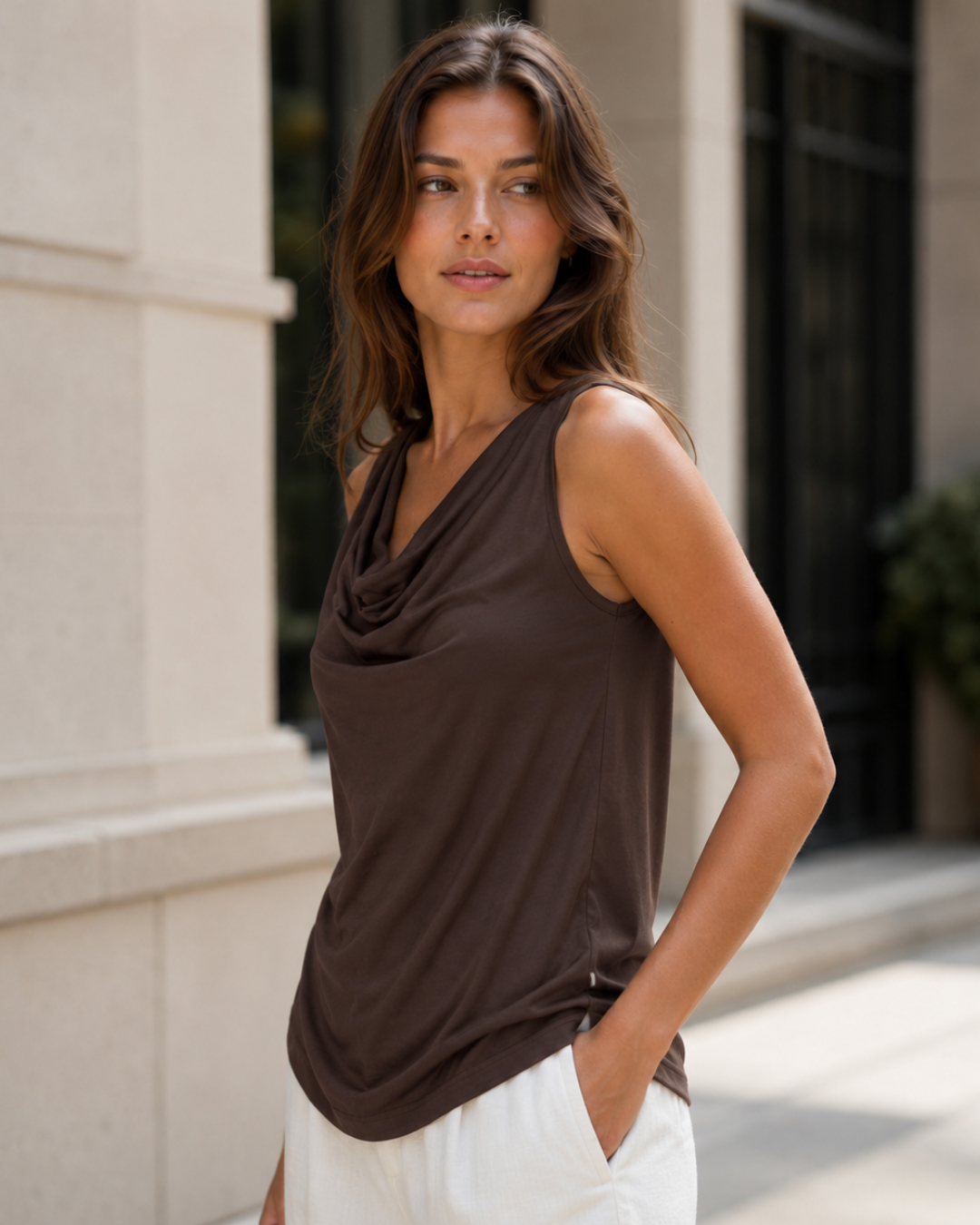 Top Fluido con Escote Drapeado