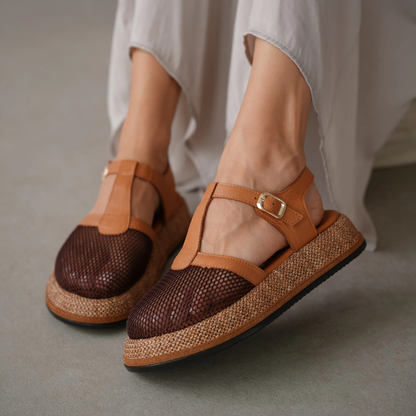 Sandalias con Tira en T y Panel de Rejilla®