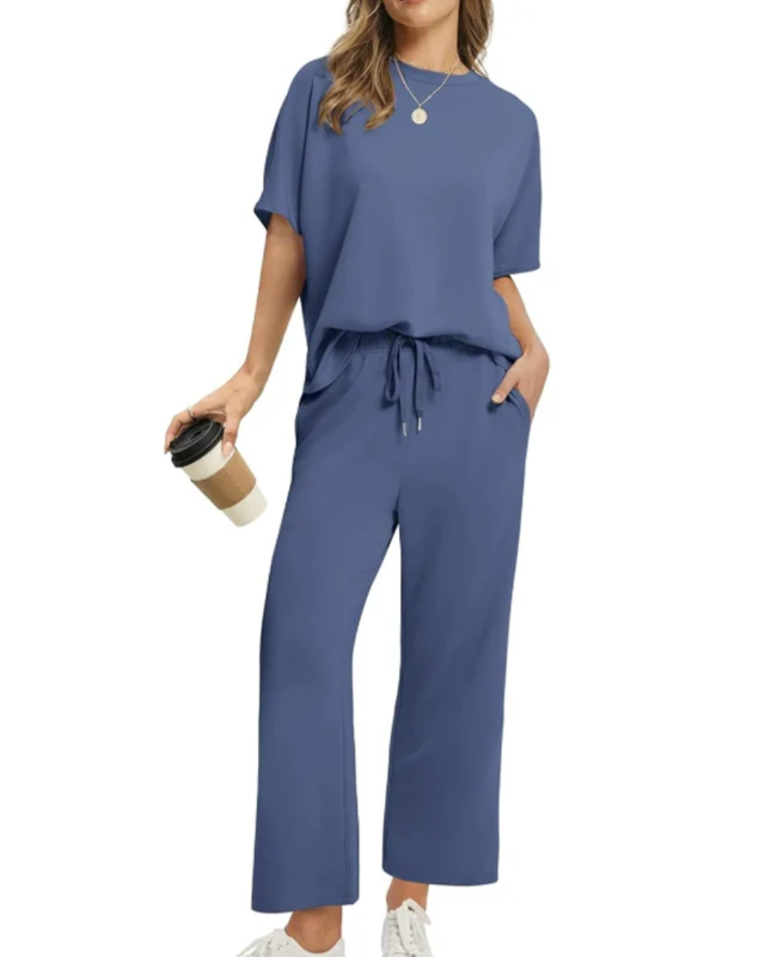 Conjunto Casual de Camiseta y Pantalón Versátil