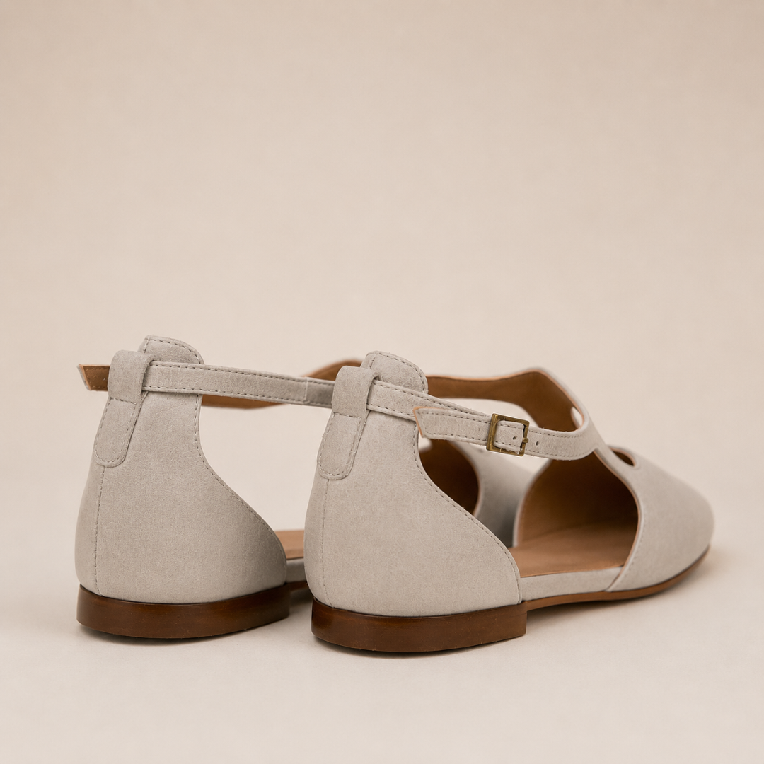 Bailarinas de piel con diseño T-Strap®