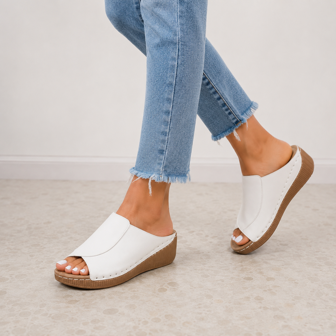 Sandalias de cuña con tiras anchas®