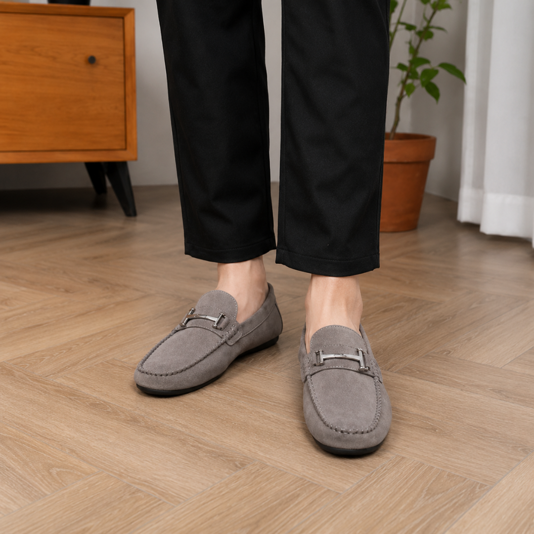 Mocasines de Antelina con Herraje Metálico