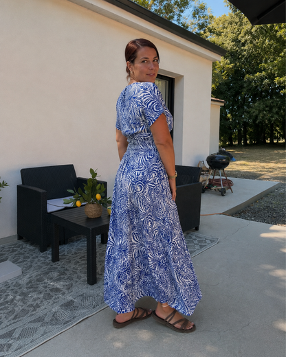 Vestido Largo Estampado con Cintura Elástica y Escote en V