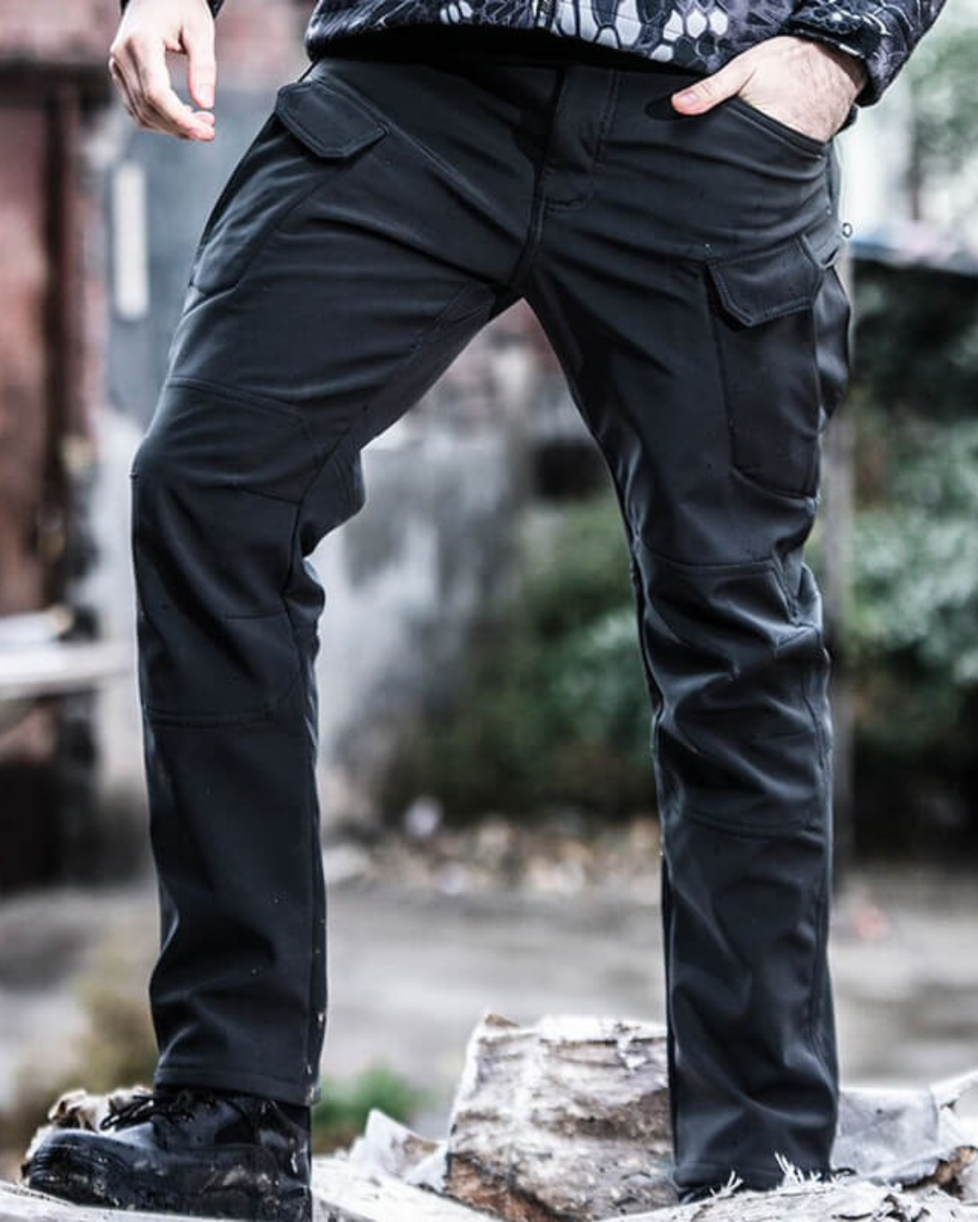 Pantalón Táctico con Resistencia Absoluta al Exterior