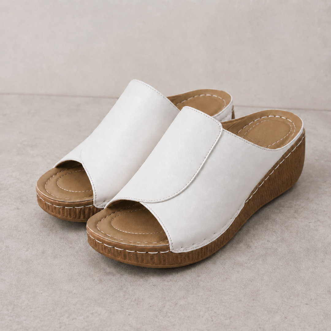 Sandalias de cuña con tiras anchas®