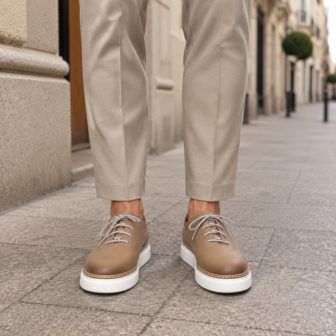 Zapatos informales con cordones y suela gruesa