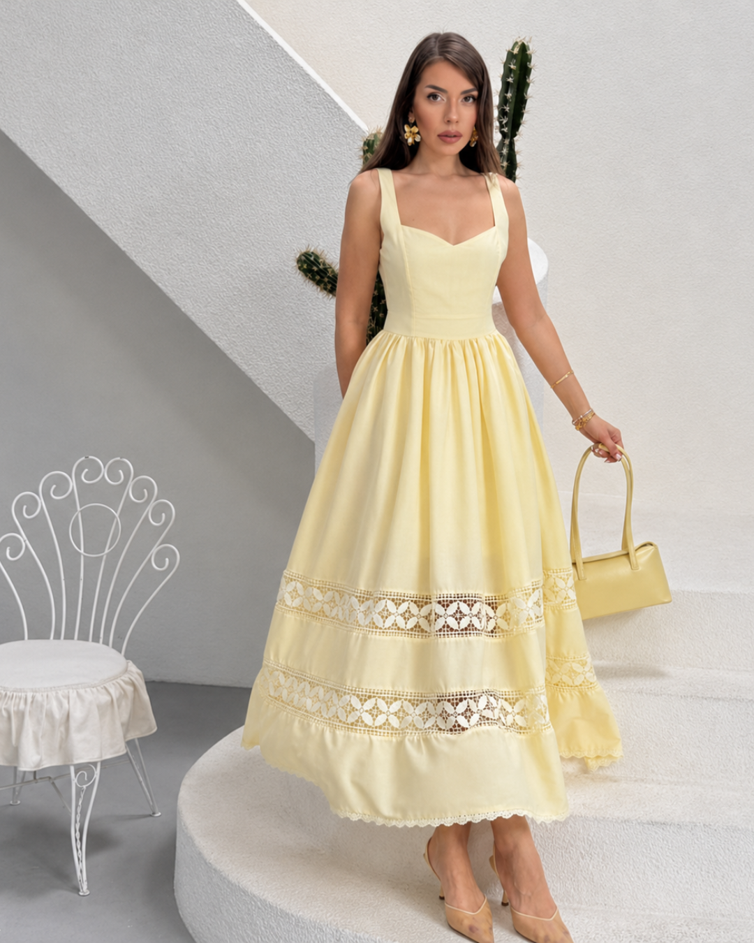 Vestido Midi con Tirantes y Detalles Calados®