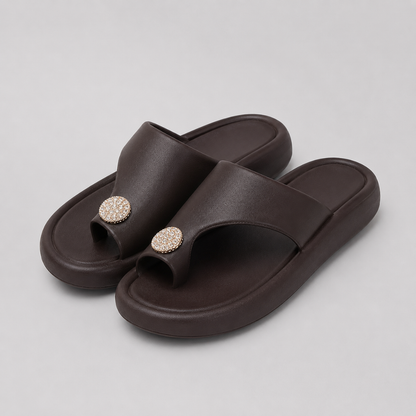 Sandalias Planas con Detalle Brillante