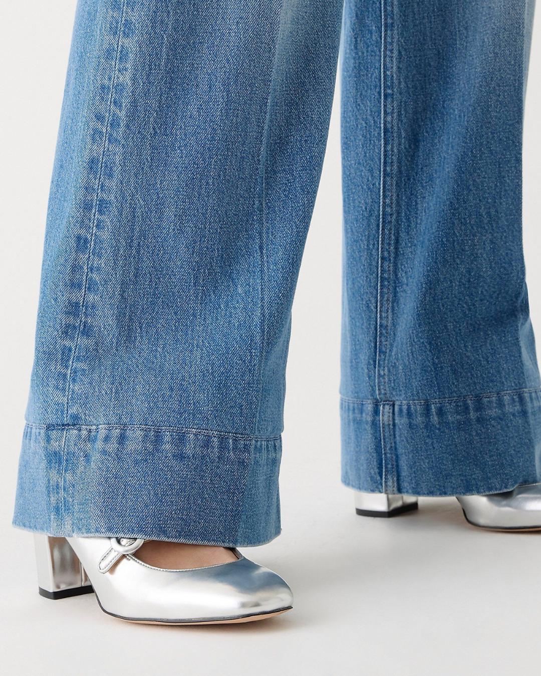 Pantalón de Cintura Alta y Corte Ancho